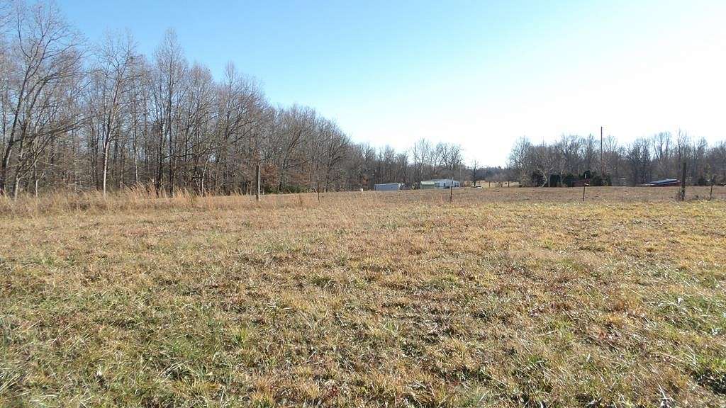 5 Acres of Residential Land for Sale in Gainesboro, Tennessee