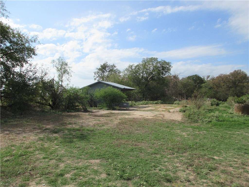 3.3 Acres of Residential Land for Sale in Marlin, Texas