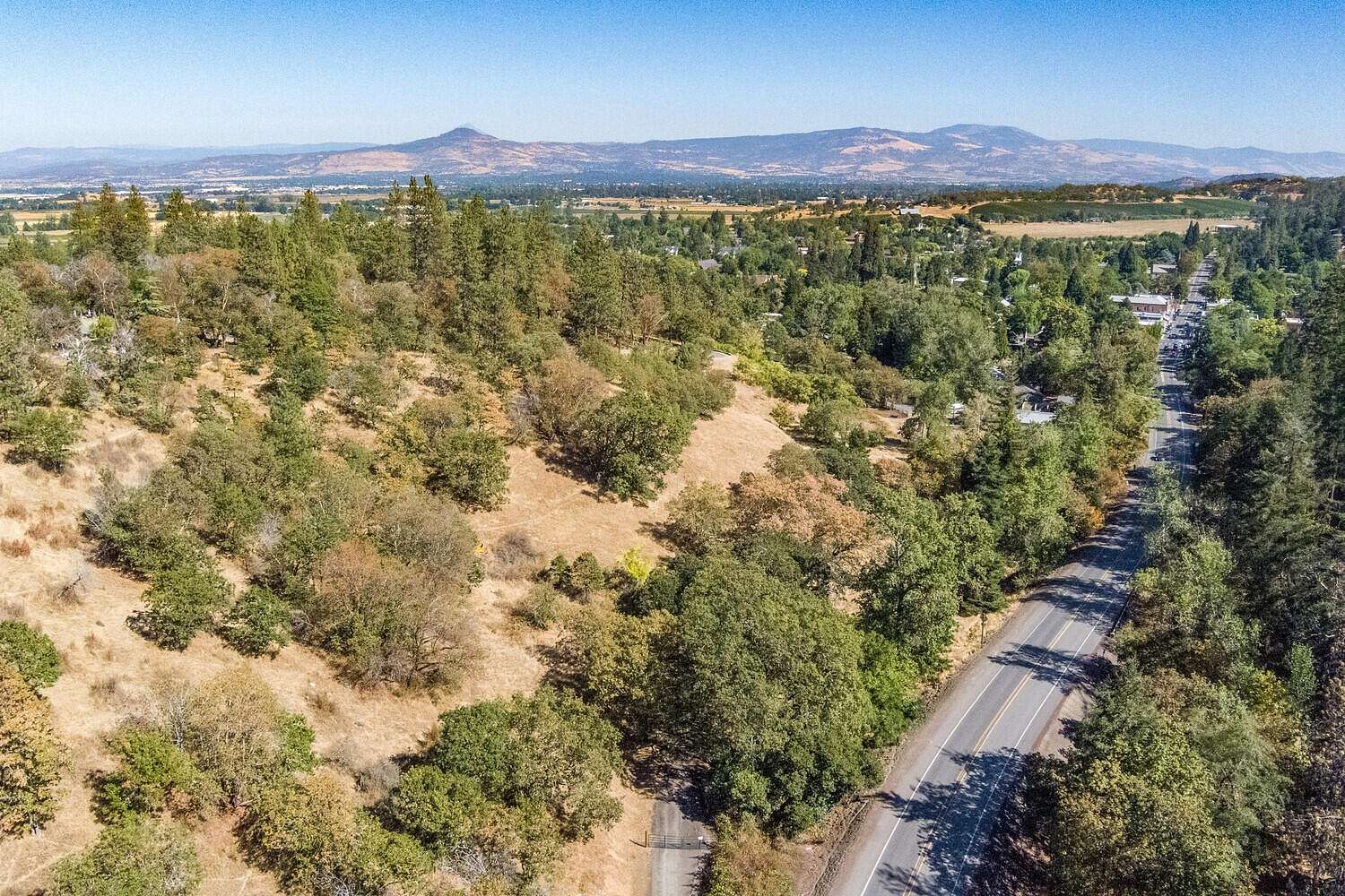2.8 Acres of Residential Land for Sale in Jacksonville, Oregon