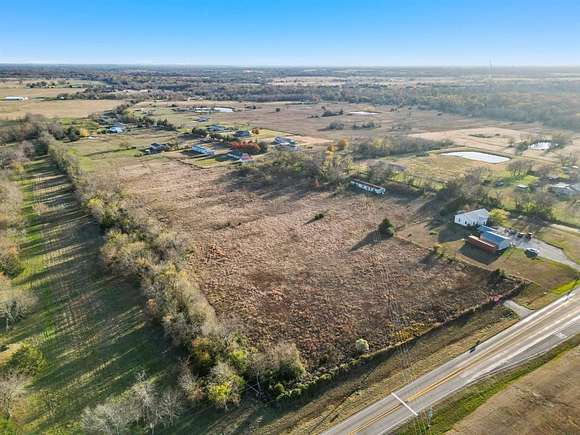 9 Acres of Residential Land for Sale in Sulphur Springs, Texas