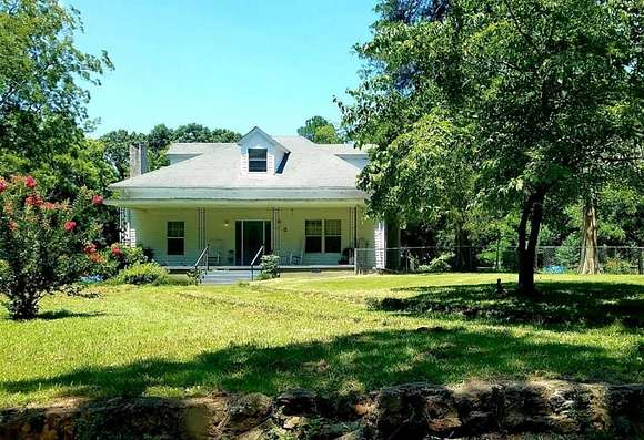 5.9 Acres of Residential Land with Home for Sale in Warm Springs, Georgia