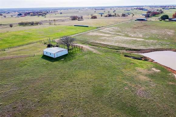 20.1 Acres of Agricultural Land for Sale in Bridgeport, Texas