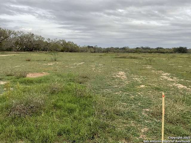 1 Acre of Residential Land for Sale in Leming, Texas