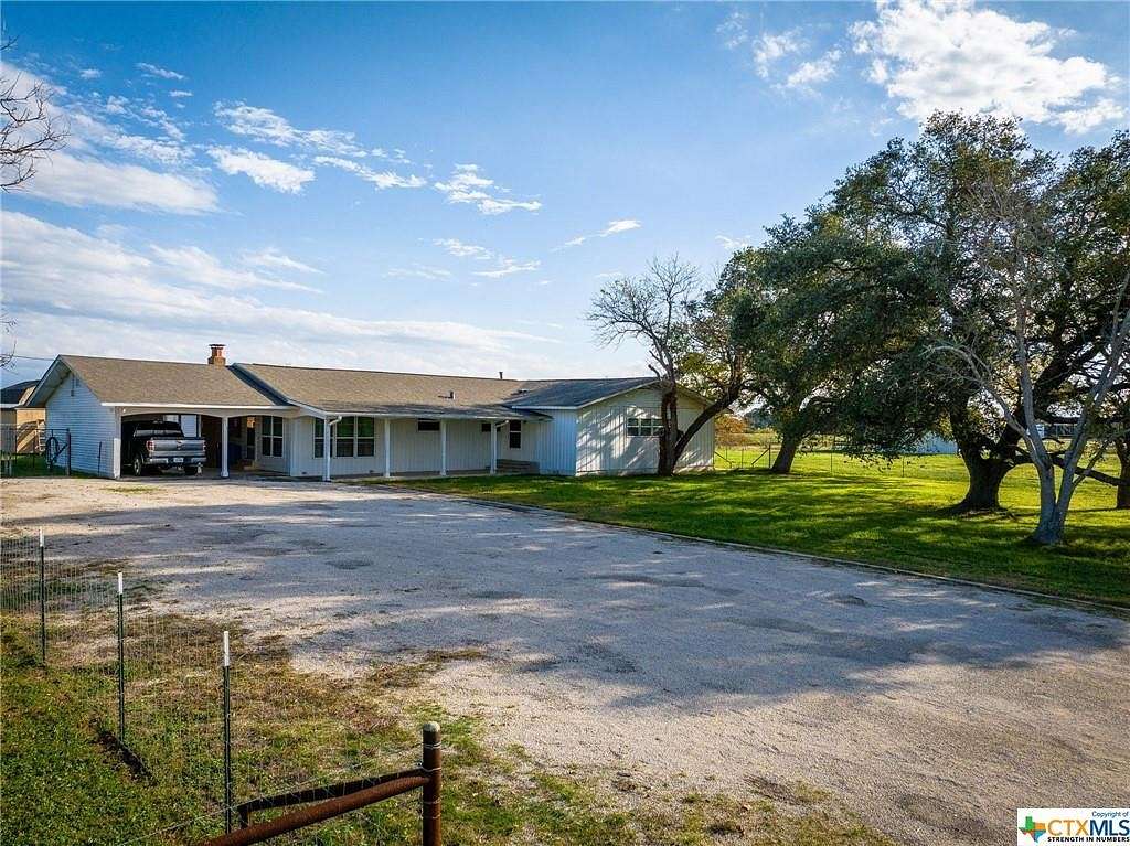 48.9 Acres of Improved Land for Sale in Luling, Texas