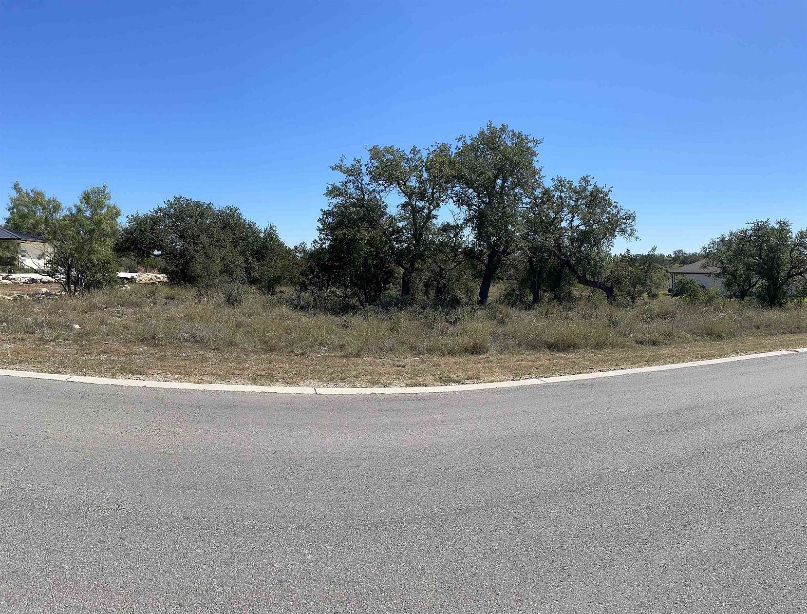1 Acre of Land for Sale in Spicewood, Texas