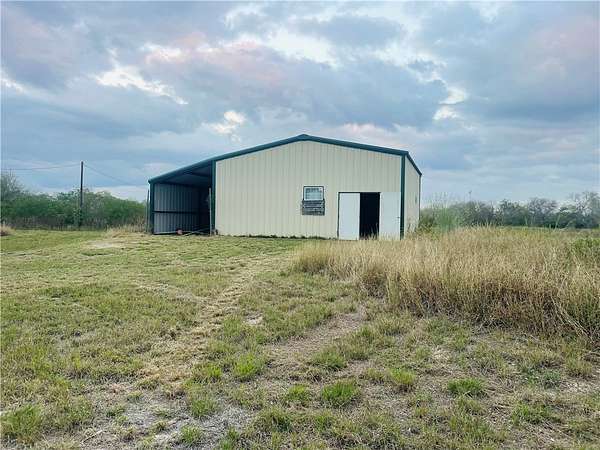 10 Acres of Improved Agricultural Land for Sale in Orange Grove, Texas
