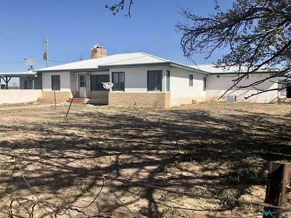 4.83 Acres of Residential Land with Home for Sale in Lake Arthur, New Mexico