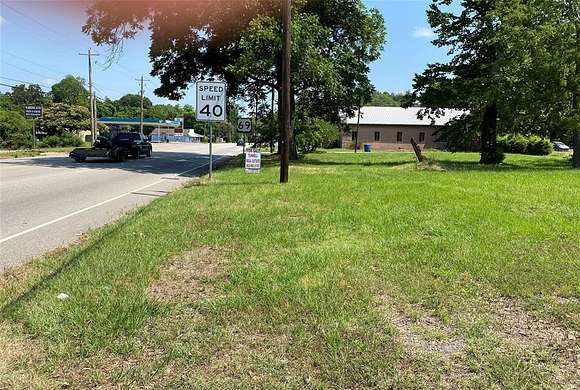 0.62 Acres of Commercial Land for Sale in Mineola, Texas