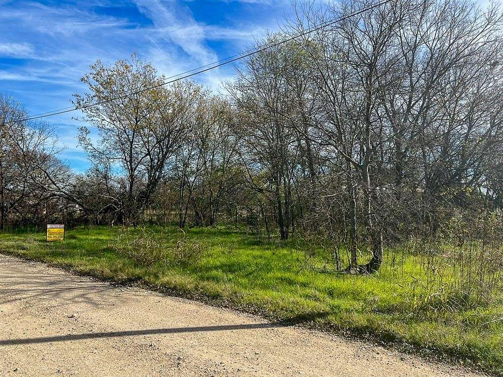 0.18 Acres of Land for Sale in Hubbard, Texas