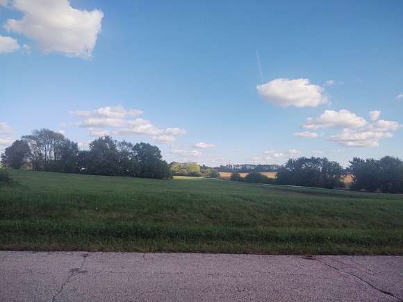 1 Acre of Residential Land for Sale in Newark, Illinois
