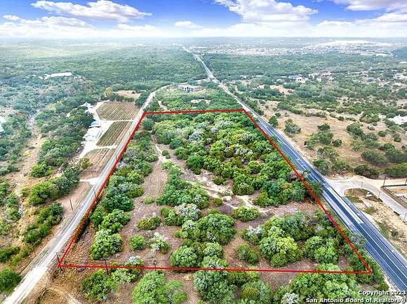 10.7 Acres of Land for Sale in New Braunfels, Texas