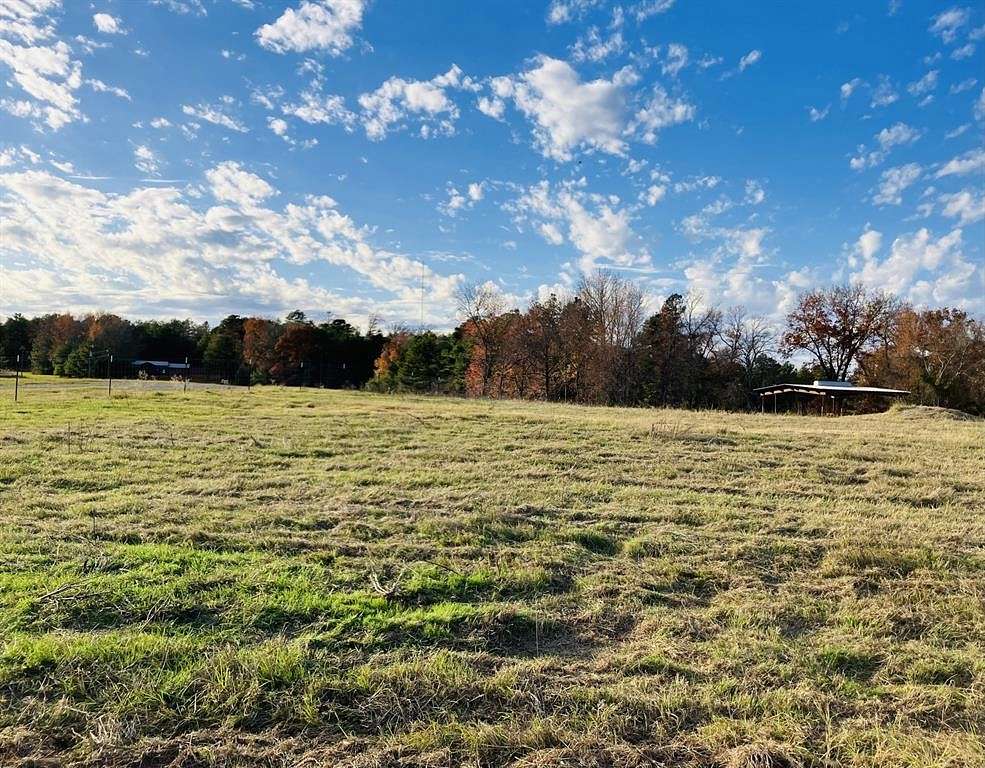 2 Acres of Residential Land for Sale in Winona, Texas