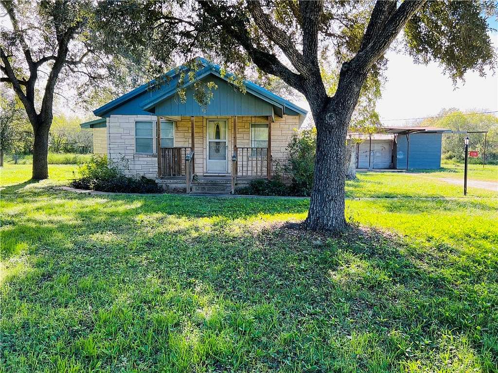 2 Acres of Residential Land with Home for Sale in Alice, Texas