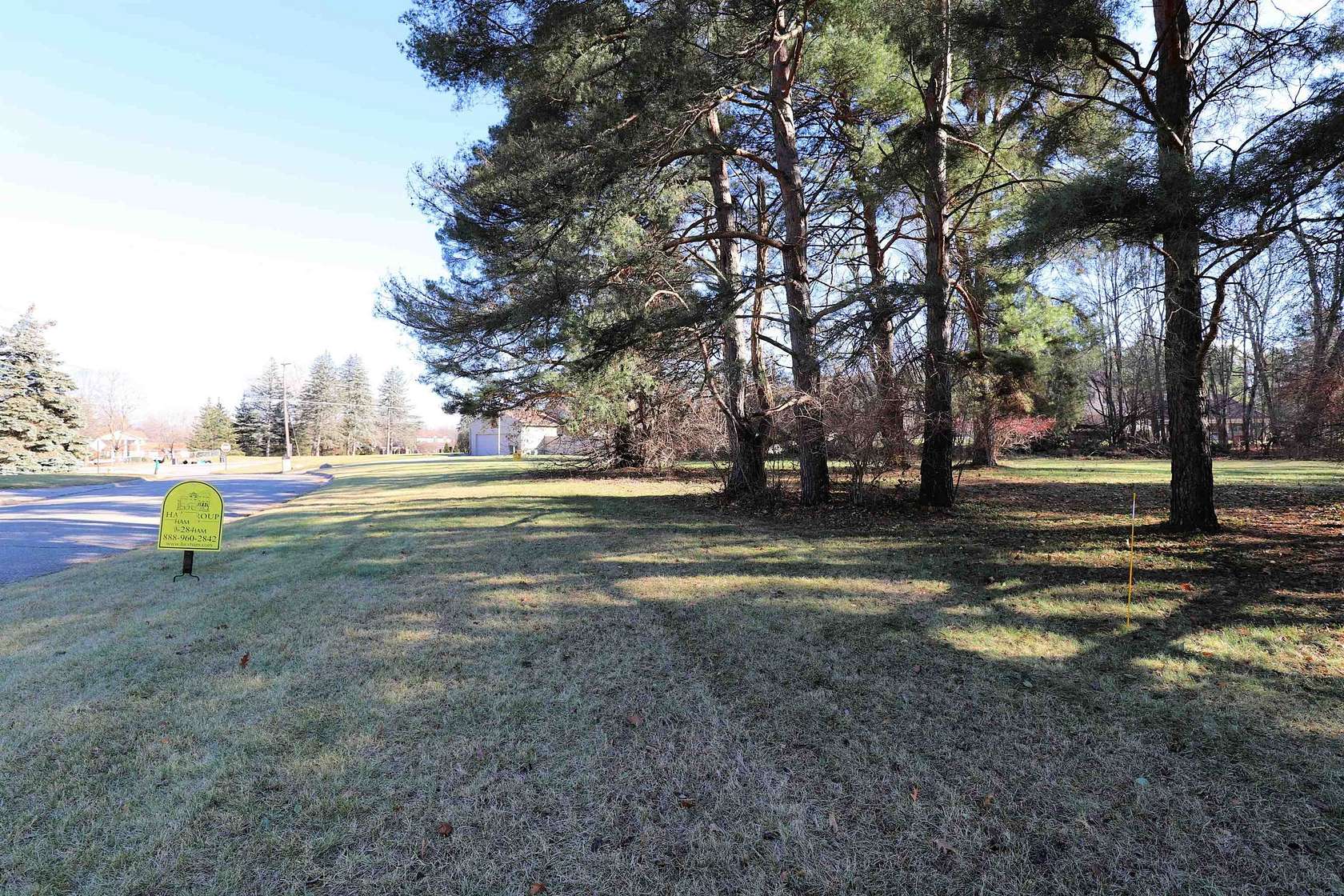 0.5 Acres of Residential Land for Sale in Flushing, Michigan
