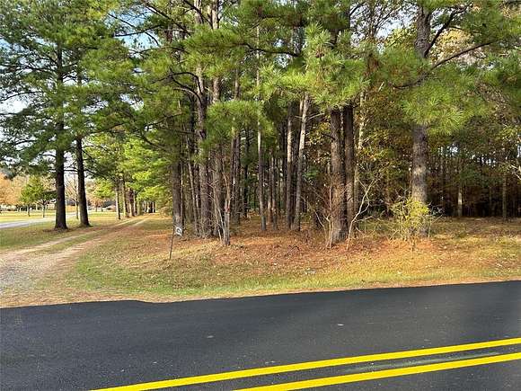 5 Acres of Residential Land with Home for Sale in Stonewall, Louisiana