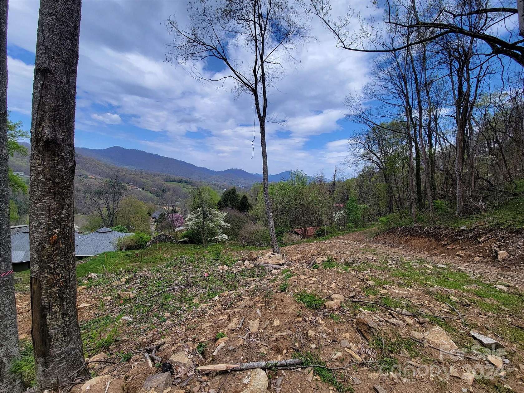 4 Acres of Residential Land for Sale in Waynesville, North Carolina