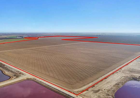 346 Acres of Agricultural Land for Sale in Corcoran, California