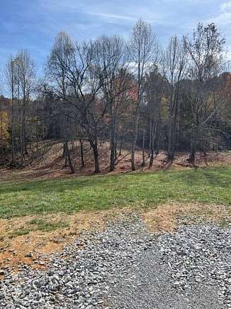 7 Acres of Residential Land for Sale in Burkesville, Kentucky