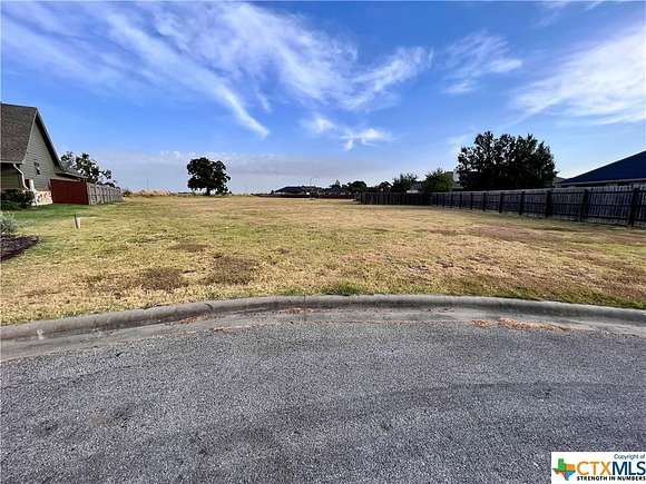 0.304 Acres of Residential Land for Sale in Thorndale, Texas