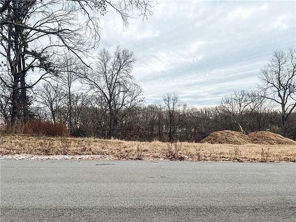 1 Acre of Residential Land for Sale in Rogers, Arkansas