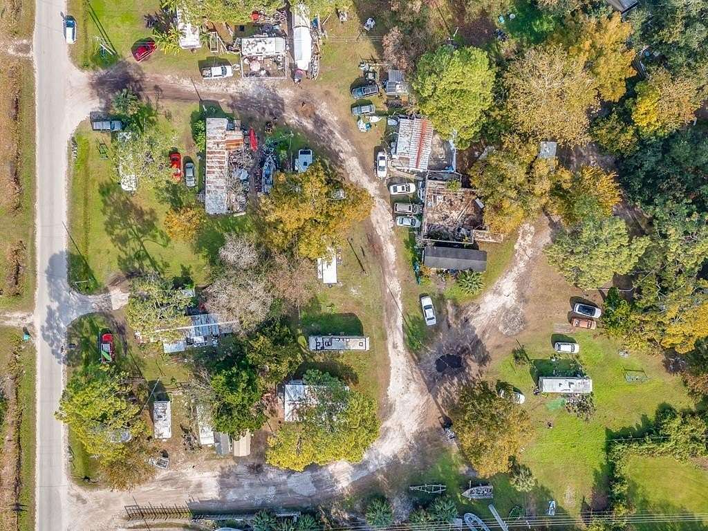 2.72 Acres of Improved Mixed-Use Land for Sale in Eastpoint, Florida