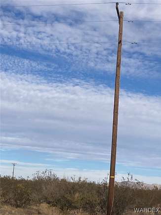 5 Acres of Land for Sale in Golden Valley, Arizona