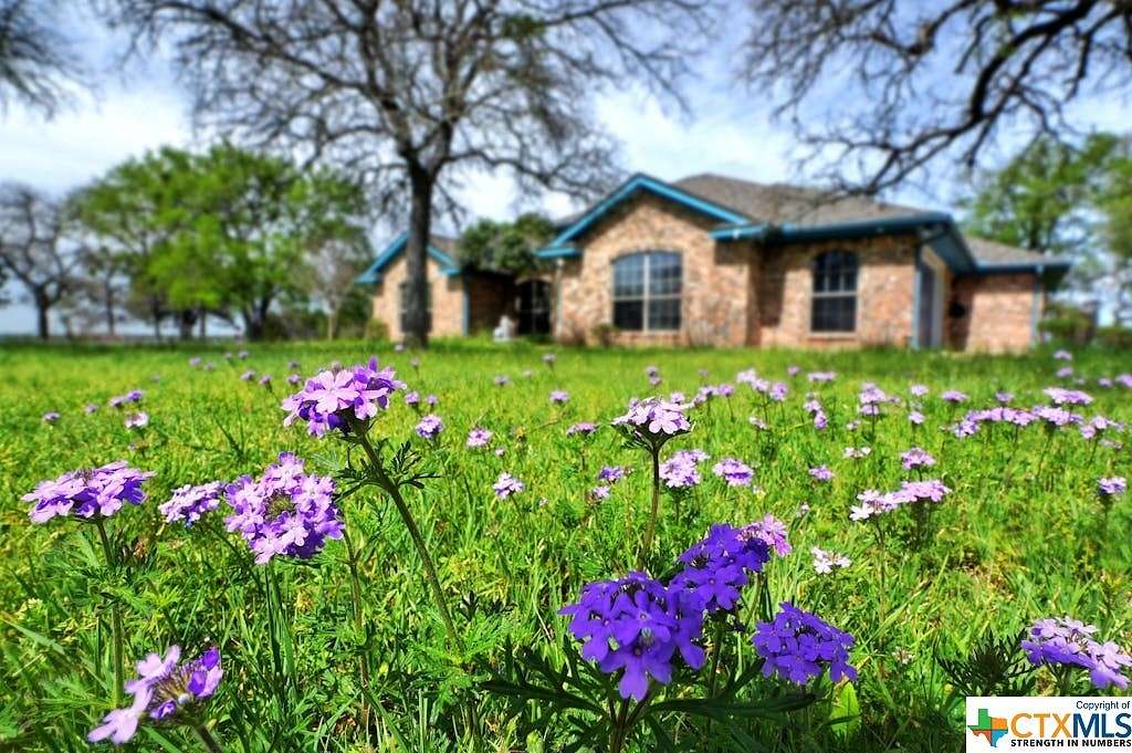 6.99 Acres of Residential Land with Home for Sale in Killeen, Texas