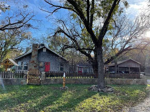 3.7 Acres of Residential Land with Home for Sale in Aledo, Texas