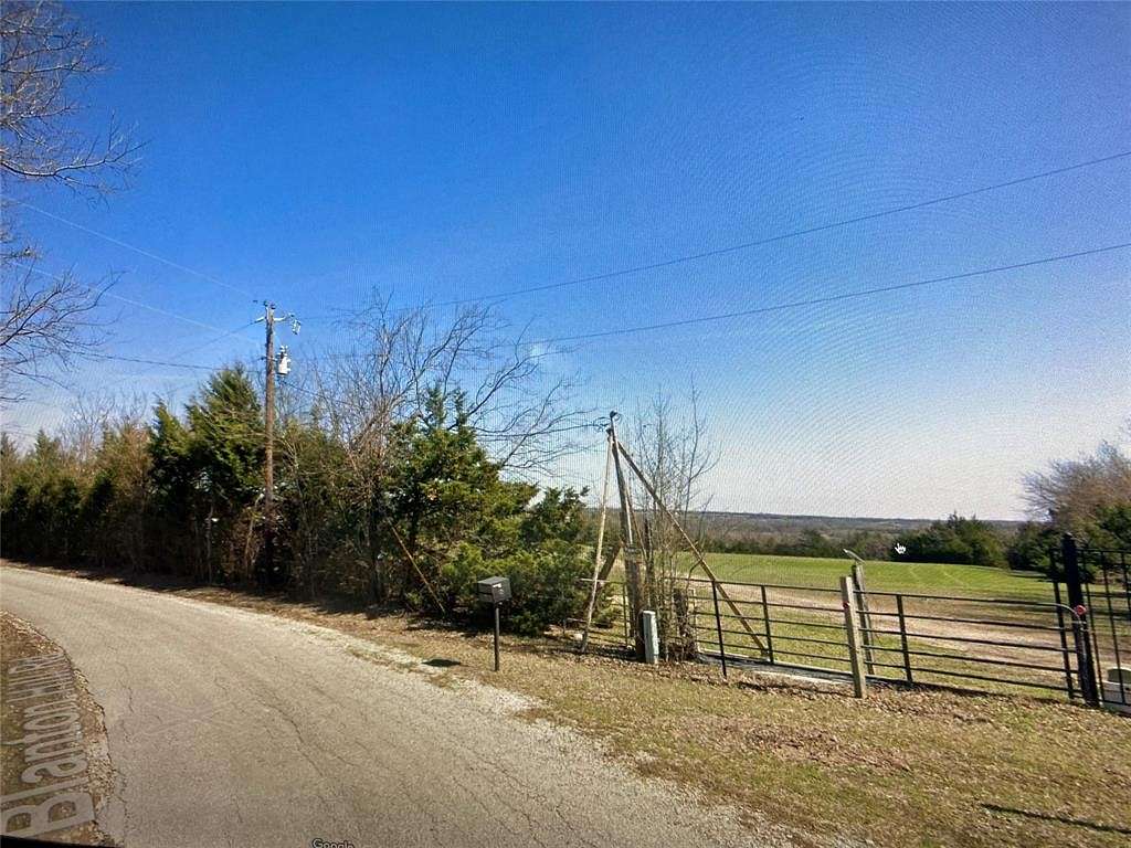 13 Acres of Land for Sale in Whitewright, Texas