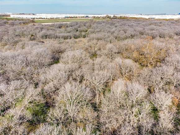 17.4 Acres of Land for Sale in Roanoke, Texas