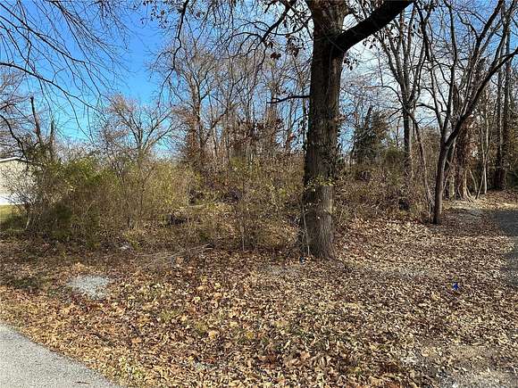 0.37 Acres of Residential Land for Sale in Belleville, Illinois