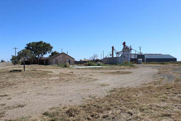 12.5 Acres of Mixed-Use Land for Sale in Hart, Texas
