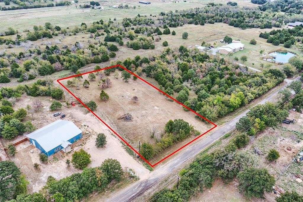1.6 Acres of Land for Sale in Greenville, Texas