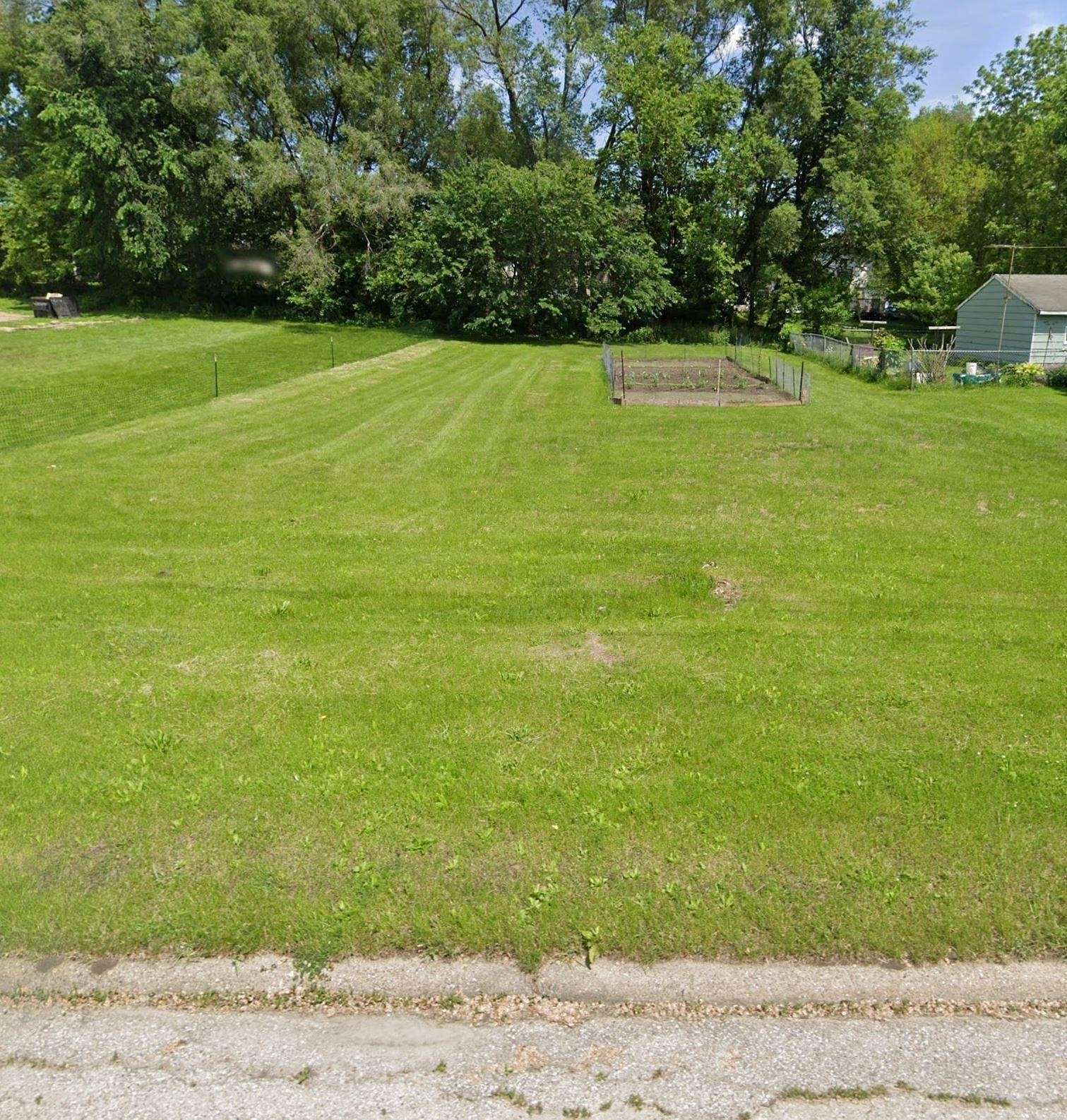 0.19 Acres of Residential Land for Sale in Waterloo, Iowa
