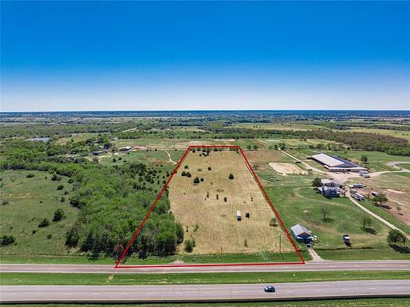 10 Acres of Commercial Land for Sale in Campbell, Texas
