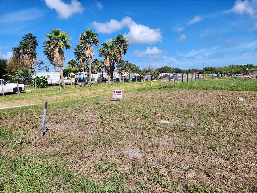 0.16 Acres of Mixed-Use Land for Sale in Corpus Christi, Texas