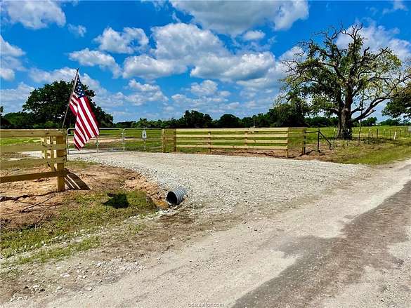 5.5 Acres of Land for Sale in Wallis, Texas