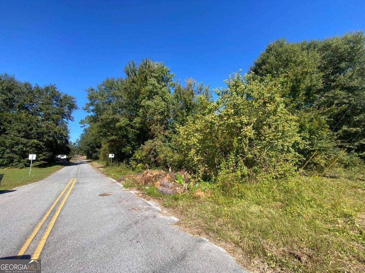 0.44 Acres of Residential Land for Sale in Jesup, Georgia