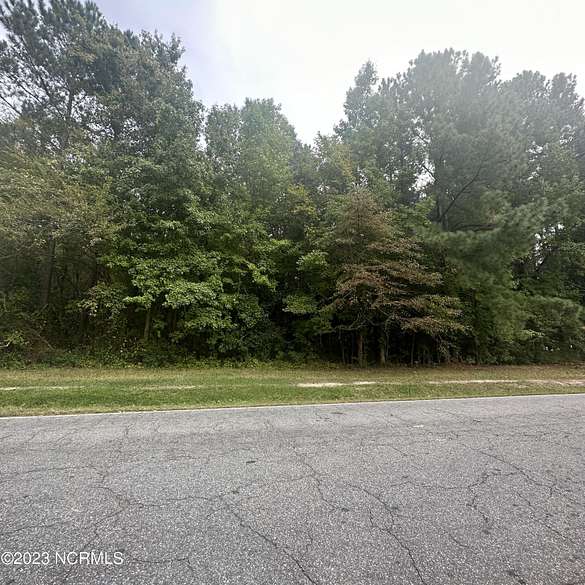 4 Acres of Residential Land for Sale in Edenton, North Carolina