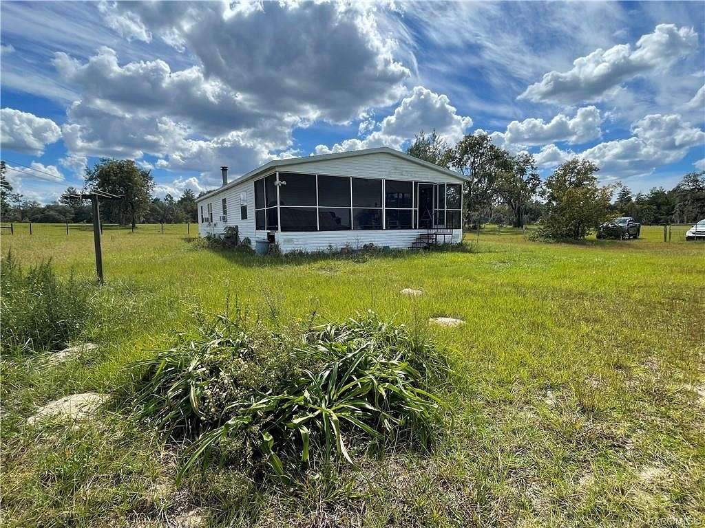 10.1 Acres of Land with Home for Sale in Dunnellon, Florida