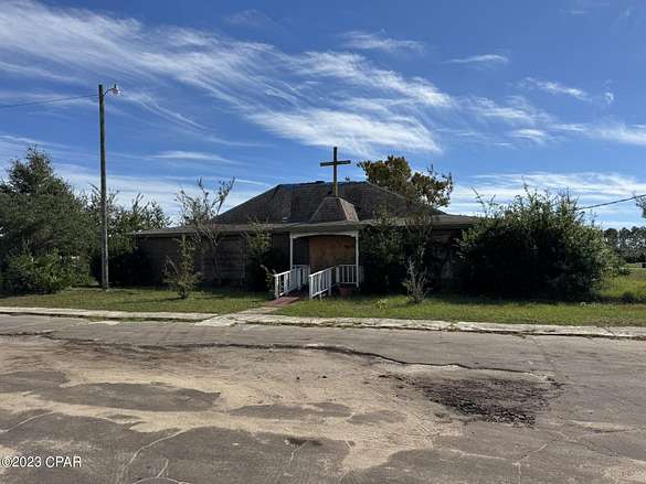 0.92 Acres of Commercial Land for Sale in Panama City, Florida