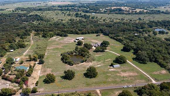 21.3 Acres of Land with Home for Sale in Ennis, Texas