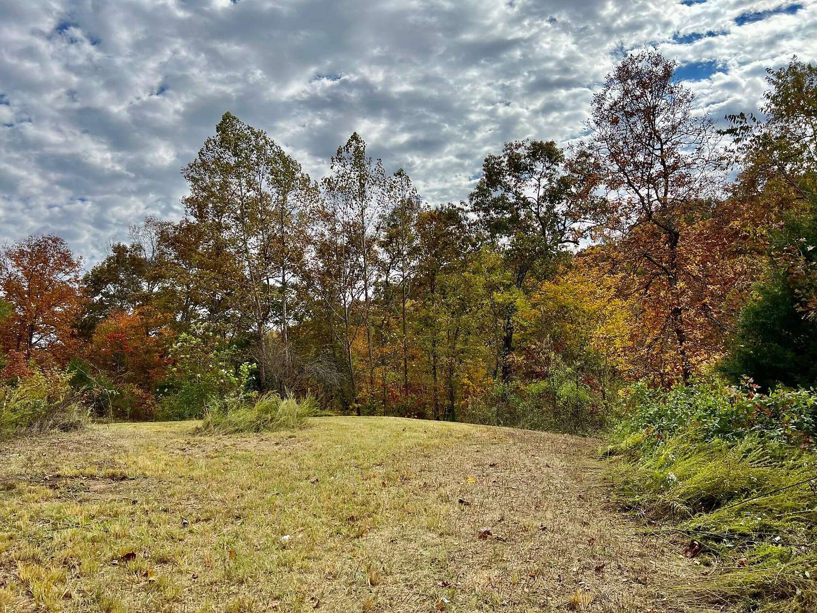 3 Acres of Land for Sale in Beattyville, Kentucky