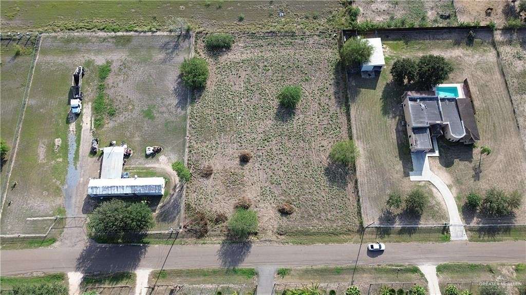 1 Acre of Residential Land for Sale in Edcouch, Texas