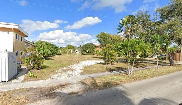 0.48 Acres of Residential Land for Sale in Hollywood, Florida