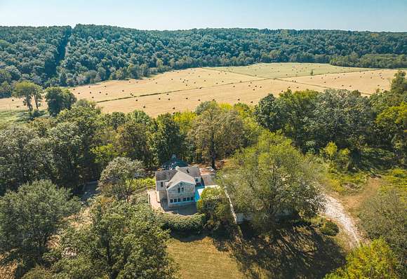 700 Acres of Improved Recreational Land & Farm for Sale in Alton, Missouri