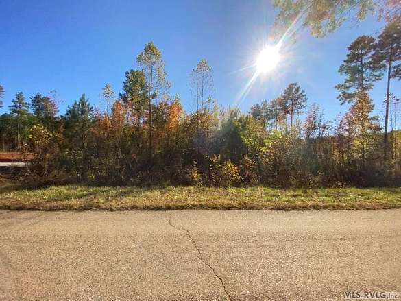 1 Acre of Residential Land for Sale in Brodnax, Virginia