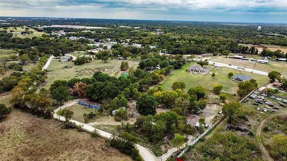 0.84 Acres of Land for Sale in Corsicana, Texas