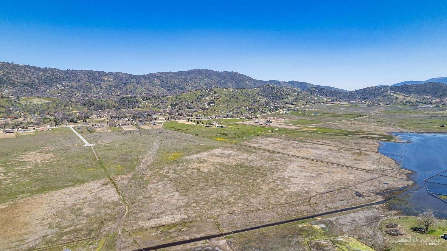 11.6 Acres of Land for Sale in Tehachapi, California