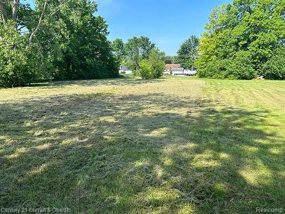 0.4 Acres of Residential Land for Sale in Southgate, Michigan
